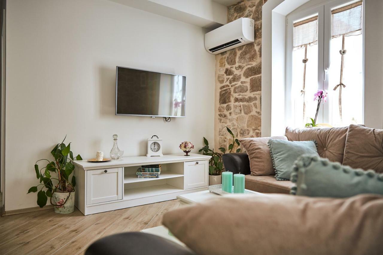 Apartment Vintage Kaštela Eksteriør billede